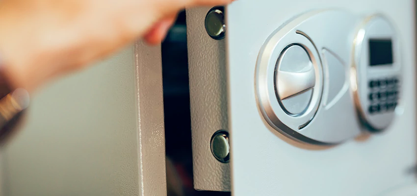 Fingerprint Safe Openers in Chula Vista, CA